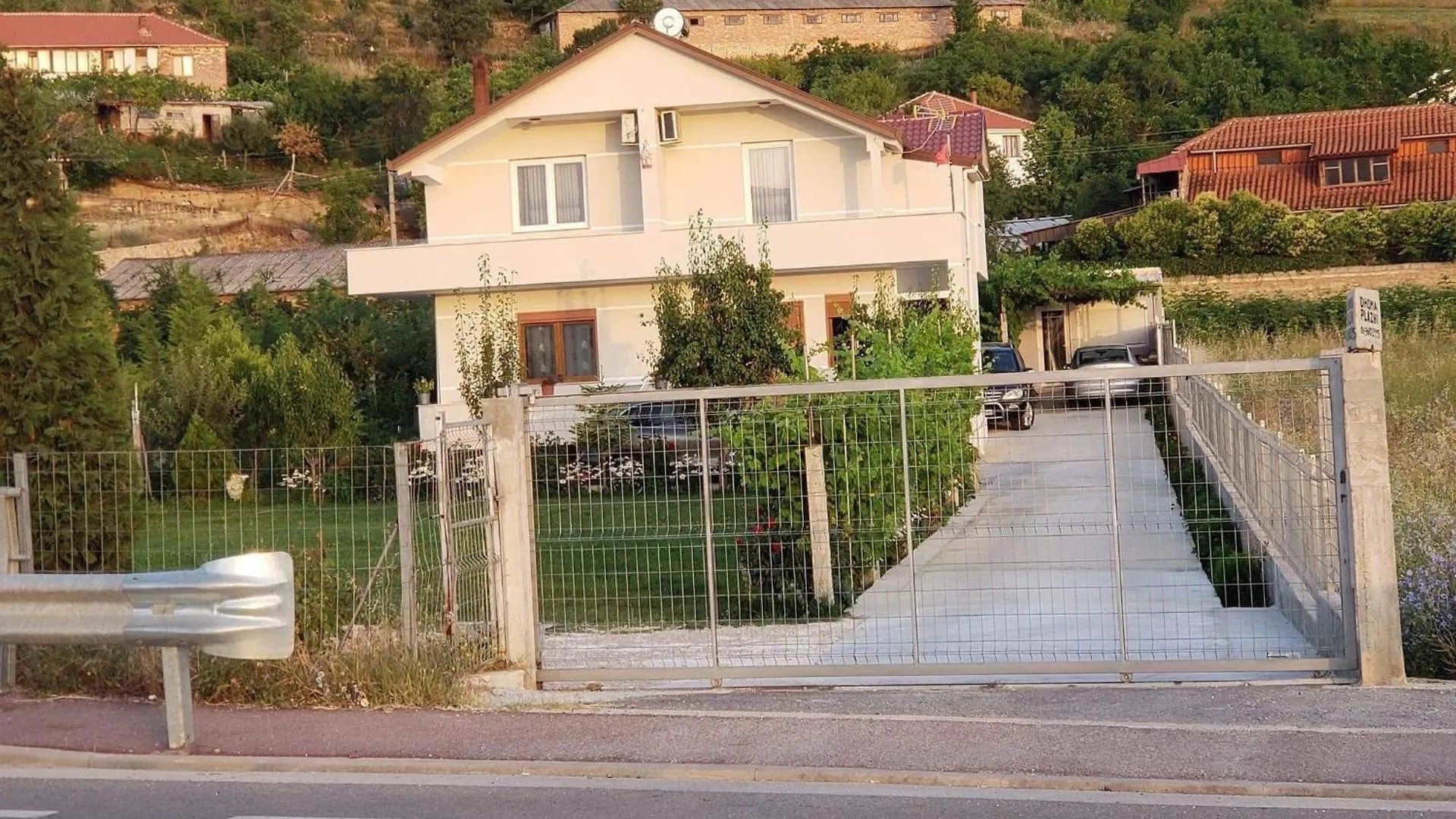 Гостевой дом Villa Rejan Udenisht Албания